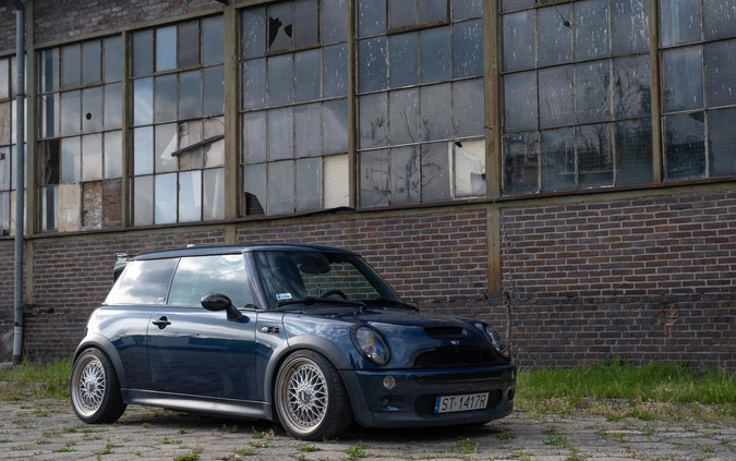 MINI Cooper S cena 16000 przebieg: 221000, rok produkcji 2005 z Tychy małe 529